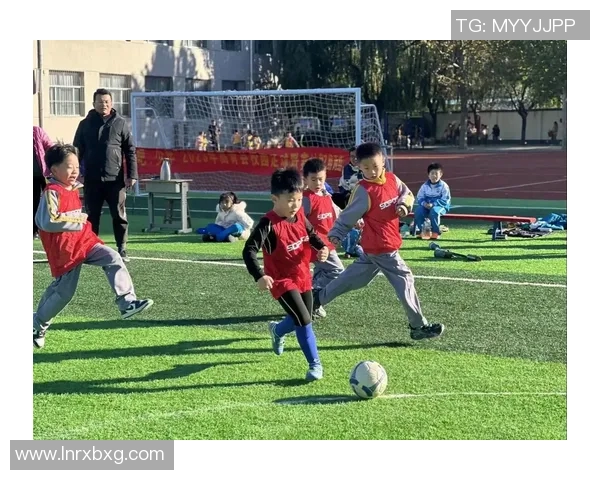 御河中学校园足球比赛精彩直播全程回顾与精彩瞬间分享 御河中学校园足球比赛精彩直播全程回顾与精彩瞬间分享