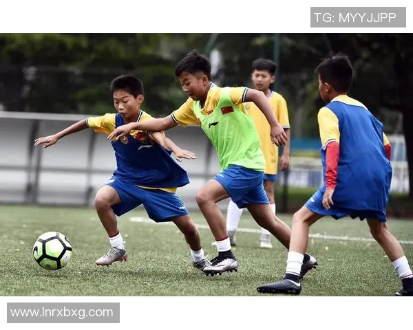 于洪臣的足球人生与中国足球未来发展的深度思考与探索 于洪臣的足球人生与中国足球未来发展的深度思考与探索