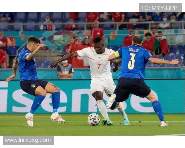 达尼洛：从青涩少年到足球场上的坚韧斗士的成长之路