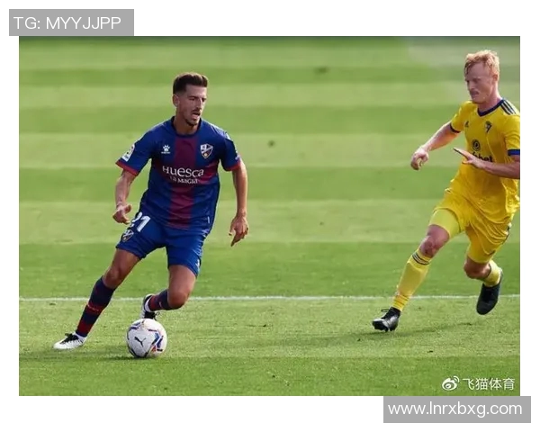 瓦伦西亚宣布签下新中卫,球队后防稳定性提升 瓦伦西亚宣布签下新中卫,球队后防稳定性提升