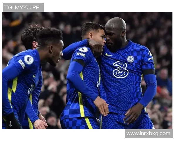 曼联3-1胜曼城，科布_平均年龄55岁望成英超冠军