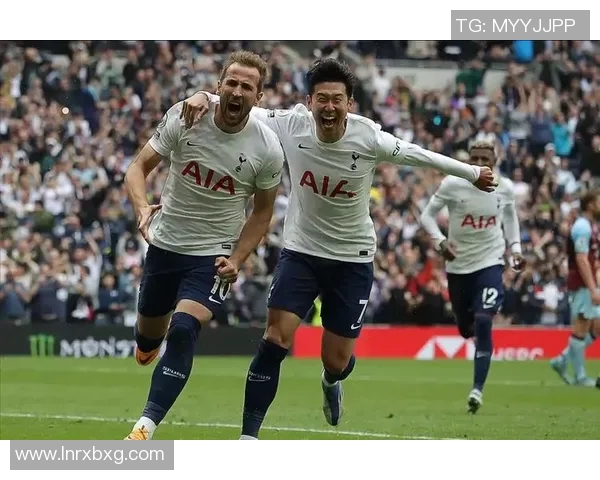 克鲁塞罗迎战智利大学展开激烈较量球迷期待精彩对决